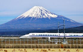 Japan-Bullet-Train_3058187b.jpg