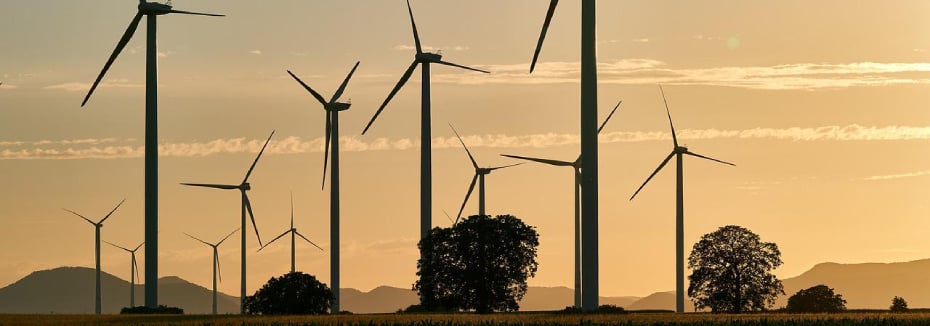 Wind turbines (cr: Pixabay - distelAPPArath)