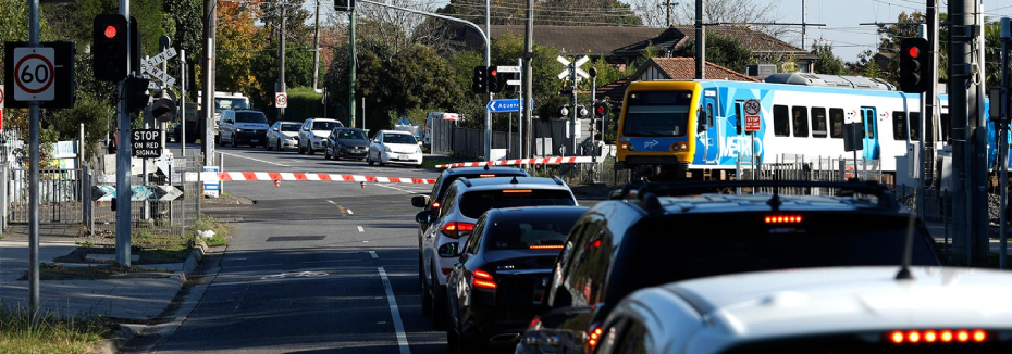 Bedford Road level crossing (cr: Victoria's Big Build)