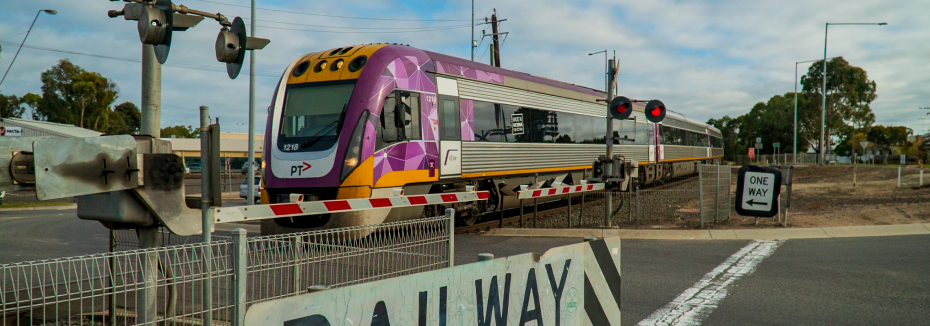 Geelong Line level crossing (cr: Victoria's Big Build - Regional Rail Revival)