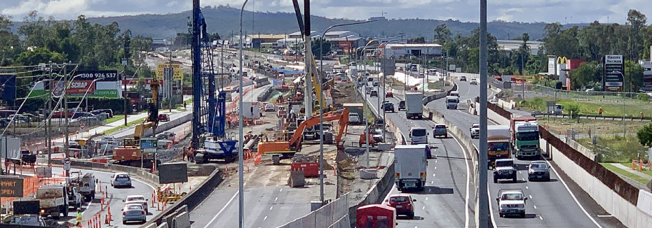 Ipswich Motorway at Oxley (cr: Wikipedia)