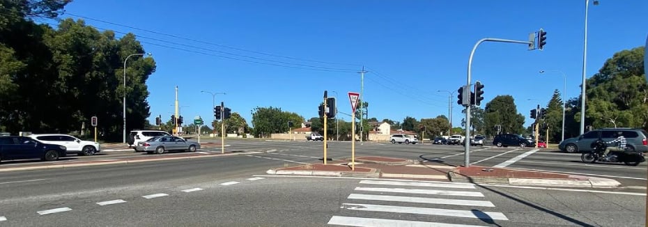 Leach Highway and Manning Road intersection (cr: Rita Saffioti on Instagram)