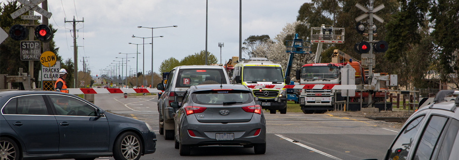 McGregor Road level crossing (cr: Victoria's Big Build)