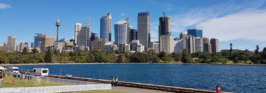 Sydney skyline (cr: Wikipedia)