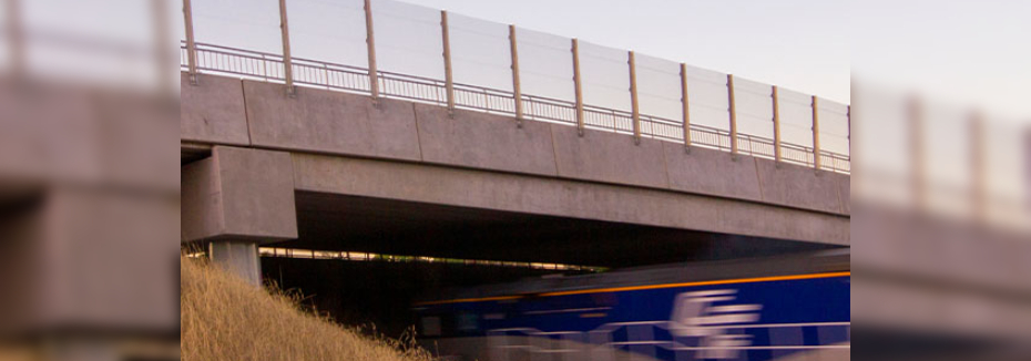 Thornton rail bridge (cr: Seymour Whyte)