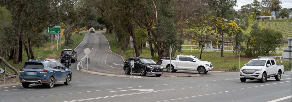 Warrandyte Five Ways Intersection (cr: Victoria's Big Build)