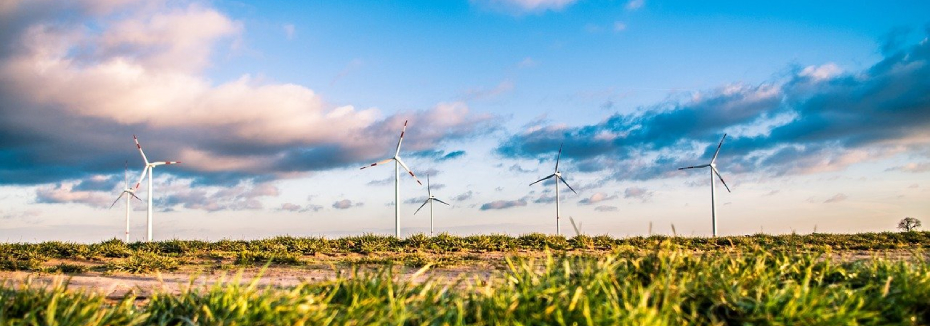 Wind farm (cr: Pixabay - Free-Photos)